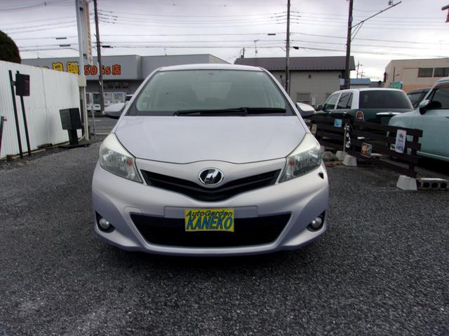 ヴィッツ Ｆ　スマイルエディション　純正ナビ　地デジ　ＥＴＣ　ドラレコ　プッシュスタート　スマートキー　スペアキー（4枚目）