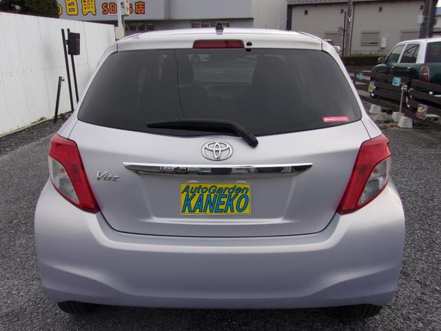 ヴィッツ Ｆ　スマイルエディション　純正ナビ　地デジ　ＥＴＣ　ドラレコ　プッシュスタート　スマートキー　スペアキー（10枚目）