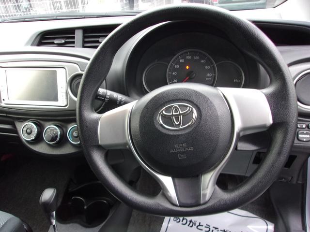 ヴィッツ Ｆ　スマイルエディション　純正ナビ　地デジ　ＥＴＣ　ドラレコ　プッシュスタート　スマートキー　スペアキー（12枚目）