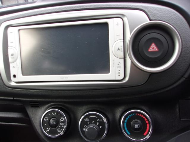 ヴィッツ Ｆ　スマイルエディション　純正ナビ　地デジ　ＥＴＣ　ドラレコ　プッシュスタート　スマートキー　スペアキー（13枚目）