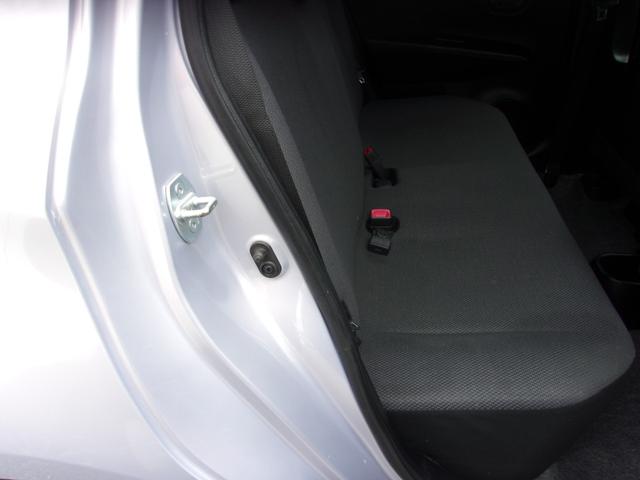 ヴィッツ Ｆ　スマイルエディション　純正ナビ　地デジ　ＥＴＣ　ドラレコ　プッシュスタート　スマートキー　スペアキー（16枚目）