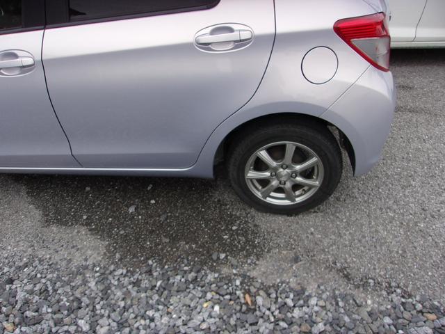 ヴィッツ Ｆ　スマイルエディション　純正ナビ　地デジ　ＥＴＣ　ドラレコ　プッシュスタート　スマートキー　スペアキー（32枚目）