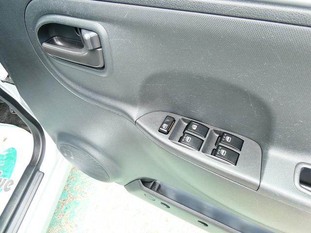 エッセ Ｄ　衝突安全ボディ　運転席助手席エアバッグ　エアコン　キーレス（21枚目）