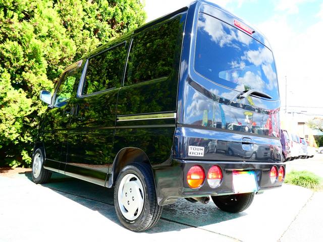 タウンボックス ＬＸ　衝突安全ボディ　両席エアバッグ　フルフラット　キーレスキー　パワステ　エアバック　ポリマー加工済（9枚目）