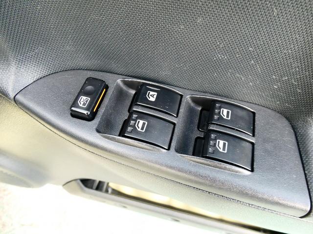 エッセ Ｄ　衝突安全ボディ　運転席エアバッグ　助手席エアバッグ　キーレスキー　セキュリティーアラーム　タイヤ４本新品　ポリマー加工済（21枚目）