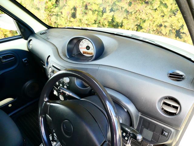 エッセ Ｄ　衝突安全ボディ　運転席エアバッグ　助手席エアバッグ　キーレスキー　セキュリティーアラーム　タイヤ４本新品　ポリマー加工済（24枚目）