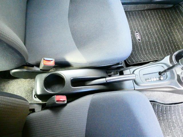 エッセ Ｄ　衝突安全ボディ　運転席エアバッグ　助手席エアバッグ　キーレスキー　セキュリティーアラーム　タイヤ４本新品　ポリマー加工済（29枚目）