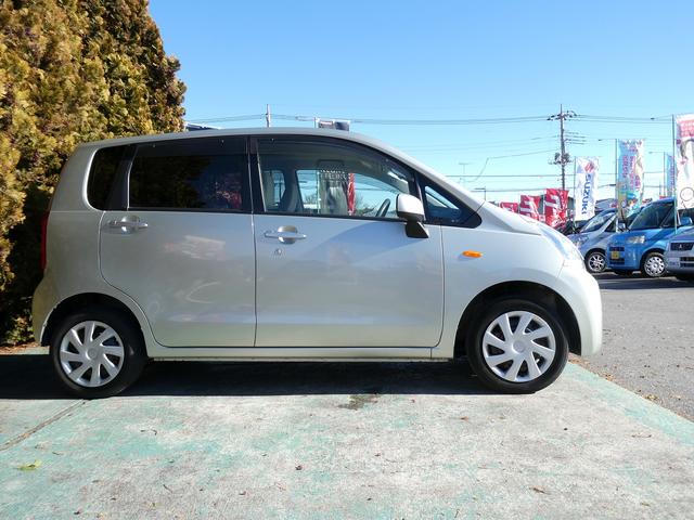 ムーヴ Ｌ　衝突安全ボディ　運転席助手席エアバック　ＡＢＳ　アイドリングストップ　ナビＴＶ（ＢｌｕｅＴｏｏｔｈ）ＥＴＣ　バックカメラ（4枚目）