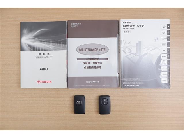 アクア Ｓスタイルブラック　フルセグ　メモリーナビ　ＤＶＤ再生　ミュージックプレイヤー接続可　バックカメラ　衝突被害軽減システム　ＥＴＣ　ドラレコ　記録簿（12枚目）