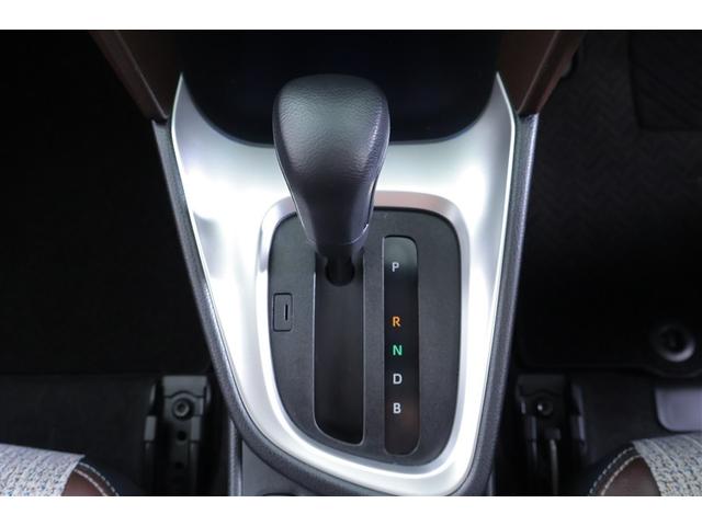 ヤリスクロス ハイブリッドZ 4WD ミュージックプレイヤー接続可 バックカメラ 衝突被害軽減システム ETC ドラレコ LEDヘッドランプ 記録簿(6枚目)