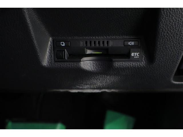 ヤリスクロス ハイブリッドZ 4WD ミュージックプレイヤー接続可 バックカメラ 衝突被害軽減システム ETC ドラレコ LEDヘッドランプ 記録簿(16枚目)