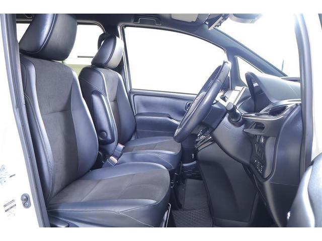 ノア Ｓｉ　ダブルバイビーＩＩＩ　フルセグ　メモリーナビ　ＤＶＤ再生　ミュージックプレイヤー接続可　後席モニター　バックカメラ　衝突被害軽減システム　ＥＴＣ　ドラレコ　両側電動スライド　ＬＥＤヘッドランプ　乗車定員７人　３列シート（8枚目）