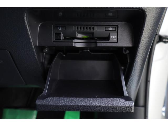 ノア Ｓｉ　ダブルバイビーＩＩＩ　フルセグ　メモリーナビ　ＤＶＤ再生　ミュージックプレイヤー接続可　後席モニター　バックカメラ　衝突被害軽減システム　ＥＴＣ　ドラレコ　両側電動スライド　ＬＥＤヘッドランプ　乗車定員７人　３列シート（16枚目）