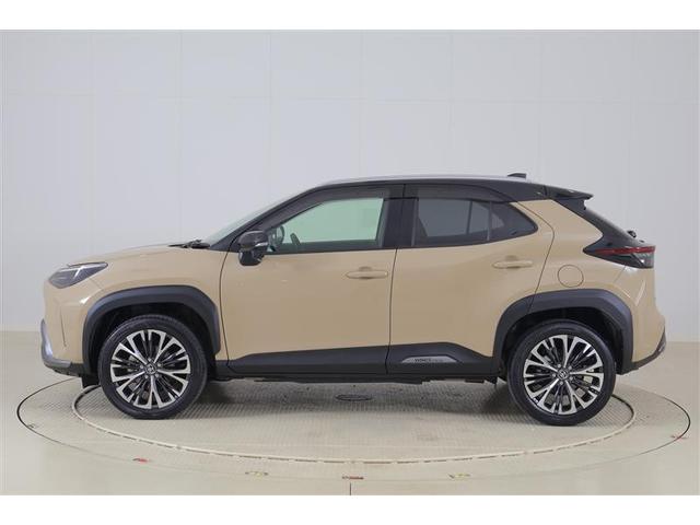 ヤリスクロス ハイブリッドＺ　アドベンチャー　メモリーナビ　ミュージックプレイヤー接続可　バックカメラ　衝突被害軽減システム　ＥＴＣ　ドラレコ　ＬＥＤヘッドランプ　記録簿（2枚目）