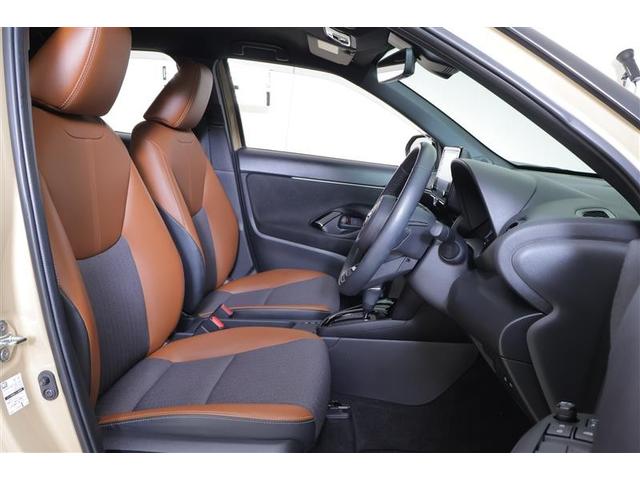 ヤリスクロス ハイブリッドＺ　アドベンチャー　メモリーナビ　ミュージックプレイヤー接続可　バックカメラ　衝突被害軽減システム　ＥＴＣ　ドラレコ　ＬＥＤヘッドランプ　記録簿（8枚目）