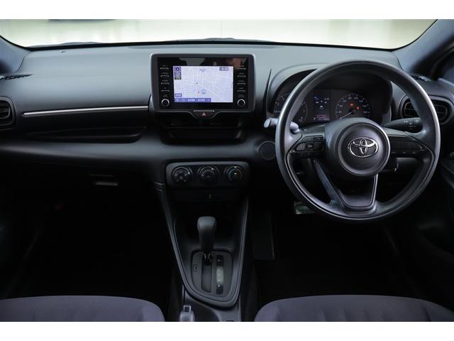 ヤリス Ｘ　Ｂパッケージ　メモリーナビ　ミュージックプレイヤー接続可　バックカメラ　ＥＴＣ　ドラレコ　記録簿（4枚目）