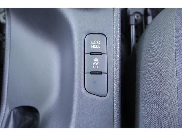 ヤリス Ｘ　Ｂパッケージ　メモリーナビ　ミュージックプレイヤー接続可　バックカメラ　ＥＴＣ　ドラレコ　記録簿（17枚目）