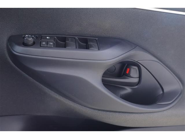 ヤリス Ｘ　Ｂパッケージ　メモリーナビ　ミュージックプレイヤー接続可　バックカメラ　ＥＴＣ　ドラレコ　記録簿（18枚目）