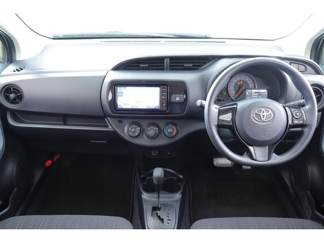 ヴィッツ Ｆ　ワンセグ　メモリーナビ　ミュージックプレイヤー接続可　バックカメラ　衝突被害軽減システム　記録簿　アイドリングストップ（4枚目）