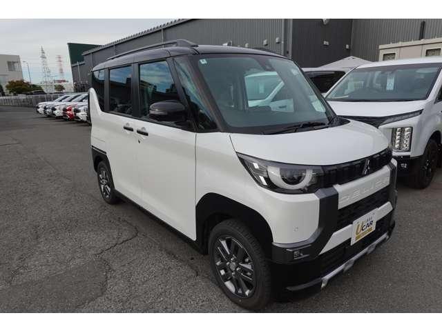 デリカミニ Ｔ　プレミアム　禁煙　社有車　９型ナビ　フルセグ　全方位（5枚目）