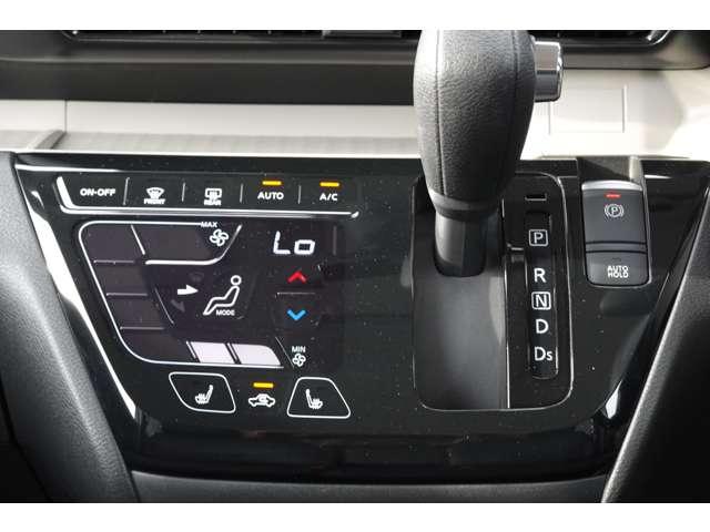 デリカミニ Ｔ　プレミアム　禁煙　社有車　９型ナビ　フルセグ　全方位（13枚目）