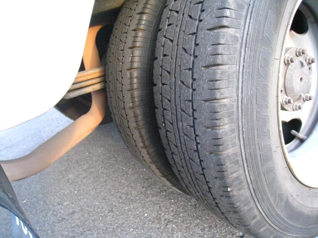 トヨエース ロングフルジャストロー 木製ボデー三方開 1.5トン(16枚目)