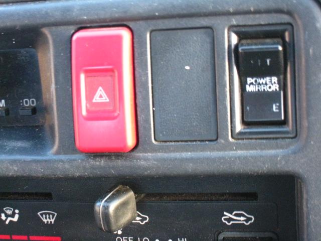 トヨエース ロングフルジャストロー 木製ボデー三方開 1.5トン(31枚目)