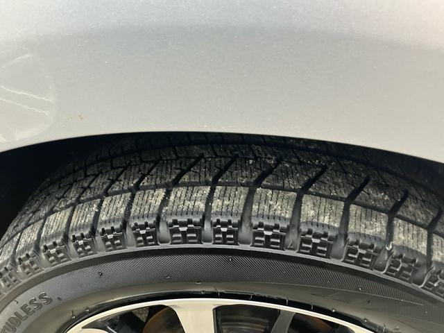 N-BOX+カスタム G・Lパッケージ スマートキー プッシュスタート 両側スライドドア 片側電動スライドドア 純正アルミ スタットレスタイヤ(7枚目)