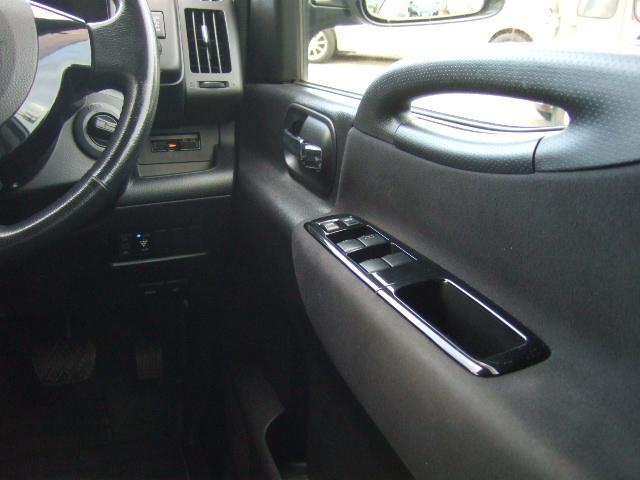 セレナ ハイウェイスター　Ｖエアロセレクション　純正ナビＴＶ　バックモニター　ＥＴＣ　両側電動スライドドア　エアロ　ＨＩＤヘッドライト　スマートキー（21枚目）