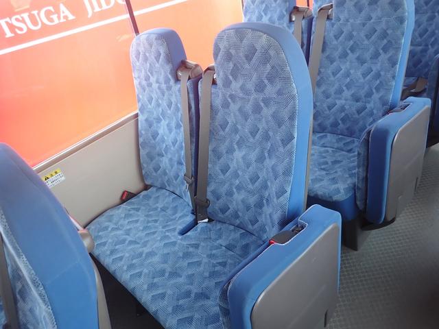 29人乗り 自動ドア ディーゼル オートマ モケットシート 車両サイズ699cm×201cm×264cm 車両総重量5405kg 乗車定員29人 NOX適合(36枚目)