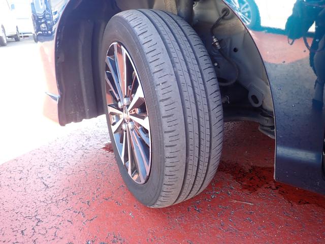 ルーミー カスタムＧ－Ｔ　純正９インチナビ　フルセグ　両パワスラ　セーフティセンス　レーダークルーズ　パノラミックビューモニター　コーナーセンサー　オートライト　Ｐスタート　ＬＥＤヘッドライト　前シートヒーター　前後ドラレコ（11枚目）