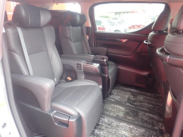 アルファード ２．５Ｓ　Ｃパッケージ　シートヒーター・後部モニター・サンルーフ（23枚目）