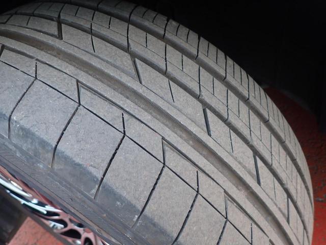 アルファード ２．５Ｓ　Ａパッケージ　タイプブラック　サンルーフ・バックカメラ・アルバインナビＴＶ・フリップダウンモニター（12枚目）