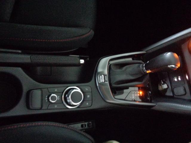 ＭＡＺＤＡ２ １５スポルト　【登録済未使用車】ＬＥＤヘッドランプ　電動格納リモコン式カラードドアミラー　全方位モニター　８．８インチセンターディスプレイ　フルオートエアコン　ＡｐｐｌｅＣａｒＰｌａｙ／ＡｎｄｒｏｉｄＡｕｔｏ対応（11枚目）