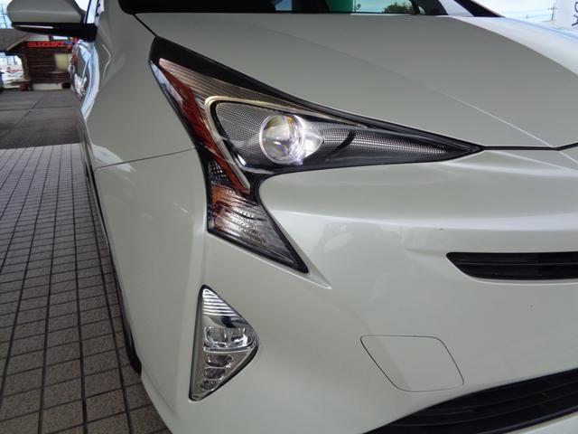 プリウス Sツーリングセレクション 純正大型ナビ TV ETC2.0車載器 バックモニター ブラックレザーシート シートヒーター オートハイビーム レーダークルーズ LEDライト 純正アルミホイール(11枚目)