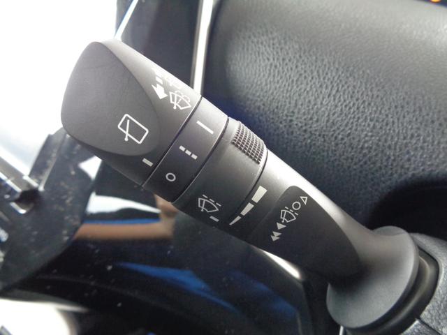 プリウス Sツーリングセレクション 純正大型ナビ TV ETC2.0車載器 バックモニター ブラックレザーシート シートヒーター オートハイビーム レーダークルーズ LEDライト 純正アルミホイール(20枚目)