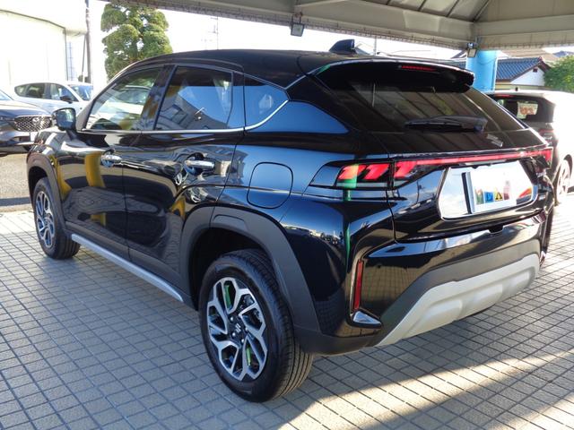 フロンクス ベースグレード 登録済未使用車(11枚目)