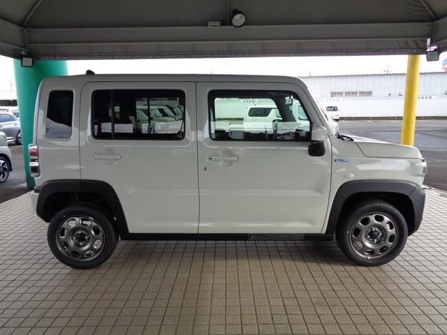 ハスラー ハイブリッドＧ　【届出済未使用車】　メッキフロントグリル、ヘッドランプガーニッシュ　　ファブリックシート表皮　フルオートエアコン　運転席・助手席シートヒーター　１５インチスチールホイール　ウレタンステアリングホイール（11枚目）