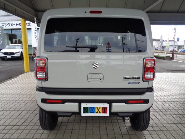 ハスラー ハイブリッドＧ　【届出済未使用車】　メッキフロントグリル、ヘッドランプガーニッシュ　　ファブリックシート表皮　フルオートエアコン　運転席・助手席シートヒーター　１５インチスチールホイール　ウレタンステアリングホイール（13枚目）