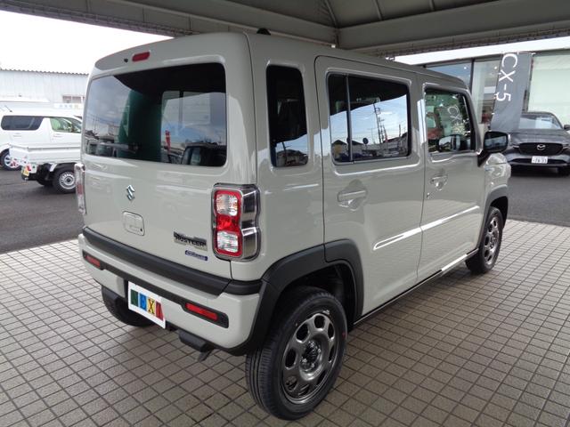 ハスラー ハイブリッドＧ　【届出済未使用車】　メッキフロントグリル、ヘッドランプガーニッシュ　　ファブリックシート表皮　フルオートエアコン　運転席・助手席シートヒーター　１５インチスチールホイール　ウレタンステアリングホイール（15枚目）