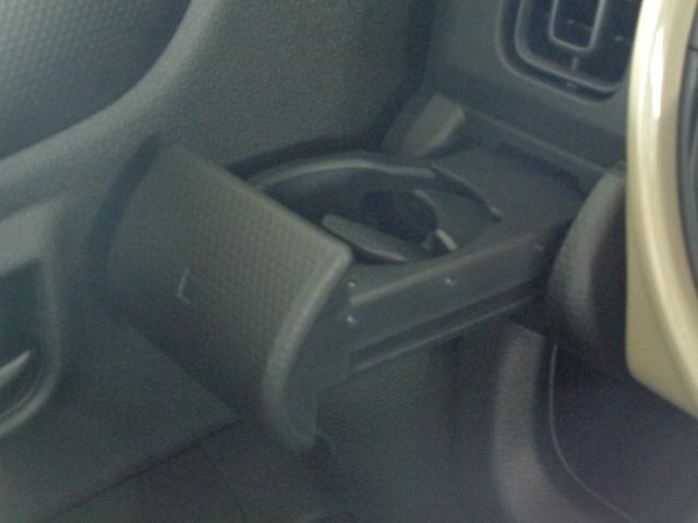 ハスラー ハイブリッドＧ　【届出済未使用車】　メッキフロントグリル、ヘッドランプガーニッシュ　　ファブリックシート表皮　フルオートエアコン　運転席・助手席シートヒーター　１５インチスチールホイール　ウレタンステアリングホイール（44枚目）