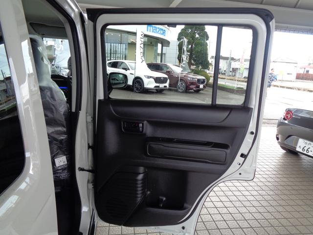 ハスラー ハイブリッドＧ　【届出済未使用車】　メッキフロントグリル、ヘッドランプガーニッシュ　　ファブリックシート表皮　フルオートエアコン　運転席・助手席シートヒーター　１５インチスチールホイール　ウレタンステアリングホイール（55枚目）