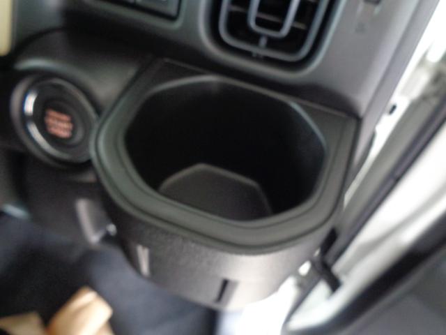 ハスラー ハイブリッドＧ　【届出済未使用車】　メッキフロントグリル、ヘッドランプガーニッシュ　　ファブリックシート表皮　フルオートエアコン　運転席・助手席シートヒーター　１５インチスチールホイール　ウレタンステアリングホイール（69枚目）