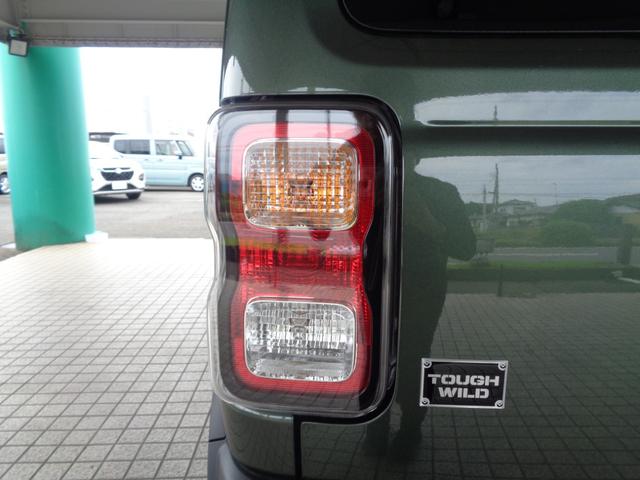 ハスラー タフワイルド　【届出済未使用車】運転席助手席シートヒーター　マイルドハイブリッド　フルオートエアコン（ナノイーＸ搭載）　ＬＥＤフロントフォグランプ　ルーフレール　１５インチアルミホイール　本革巻ステアリングホイール（16枚目）