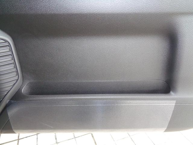 ハスラー タフワイルド　【届出済未使用車】運転席助手席シートヒーター　マイルドハイブリッド　フルオートエアコン（ナノイーＸ搭載）　ＬＥＤフロントフォグランプ　ルーフレール　１５インチアルミホイール　本革巻ステアリングホイール（59枚目）