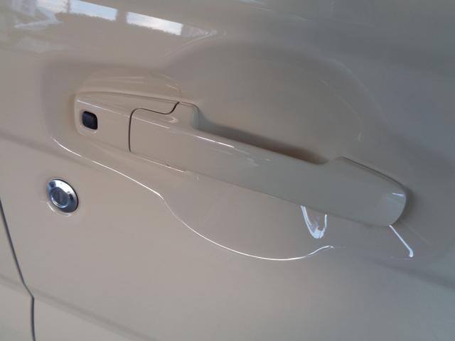 スペーシア ハイブリッドＧ　【届出済未使用車】デュアルセンサーブレーキサポートＩＩ　誤発進抑制機能　ＬＥＤヘッドランプ　１４インチフルホイールキャップ　ウレタンステアリングホイール　運転席・助手席インパネドリンクホルダー（14枚目）