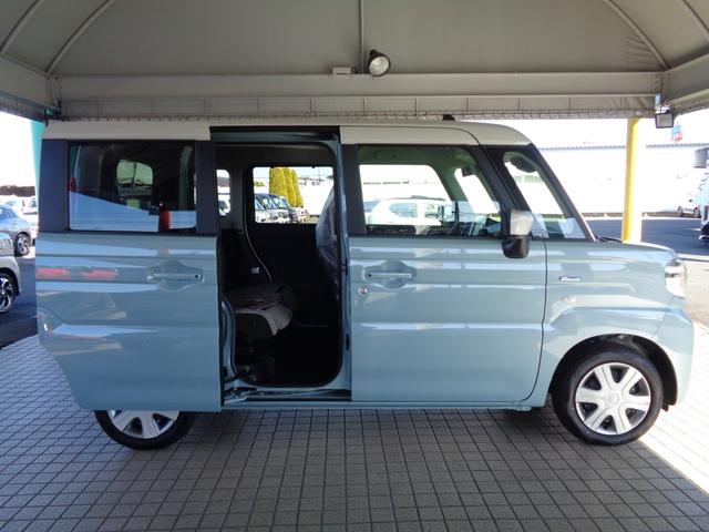 スペーシア ハイブリッドX 【届出済未使用車】LEDヘッドランプ スリムサーキュレーター 後席両側ワンアクションパワースライドドア ロールサンシェード 運転席助手席シートヒーター 後席両側パーソナルテーブル マルチユースフラップ(9枚目)