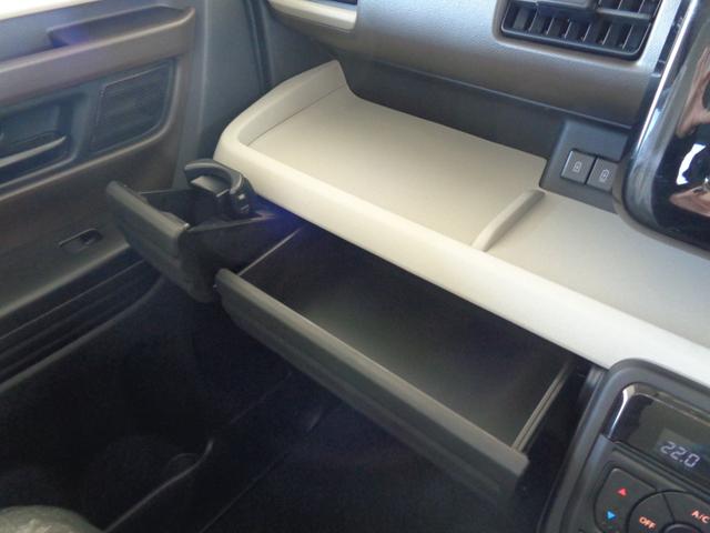 スペーシア ハイブリッドX 【届出済未使用車】LEDヘッドランプ スリムサーキュレーター 後席両側ワンアクションパワースライドドア ロールサンシェード 運転席助手席シートヒーター 後席両側パーソナルテーブル マルチユースフラップ(64枚目)