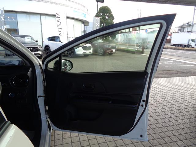 アクア S カーナビ Bluetooth FM/AMラジオ ワンセグ CD/DVD対応 ETC車載器 バックカメラ ハイブリッド車(49枚目)