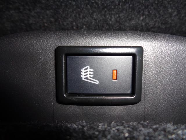 クロスビー ハイブリッドＭＺ　【登録済使用車】ＬＥＤヘッドランプ　ＬＥＤフロントフォグランプ　メッキドアハンドル　本革巻ステアリングホイール　運転席・助手席シートヒーター　ファブリックシート表皮　防汚タイプラゲッジフロア（50枚目）